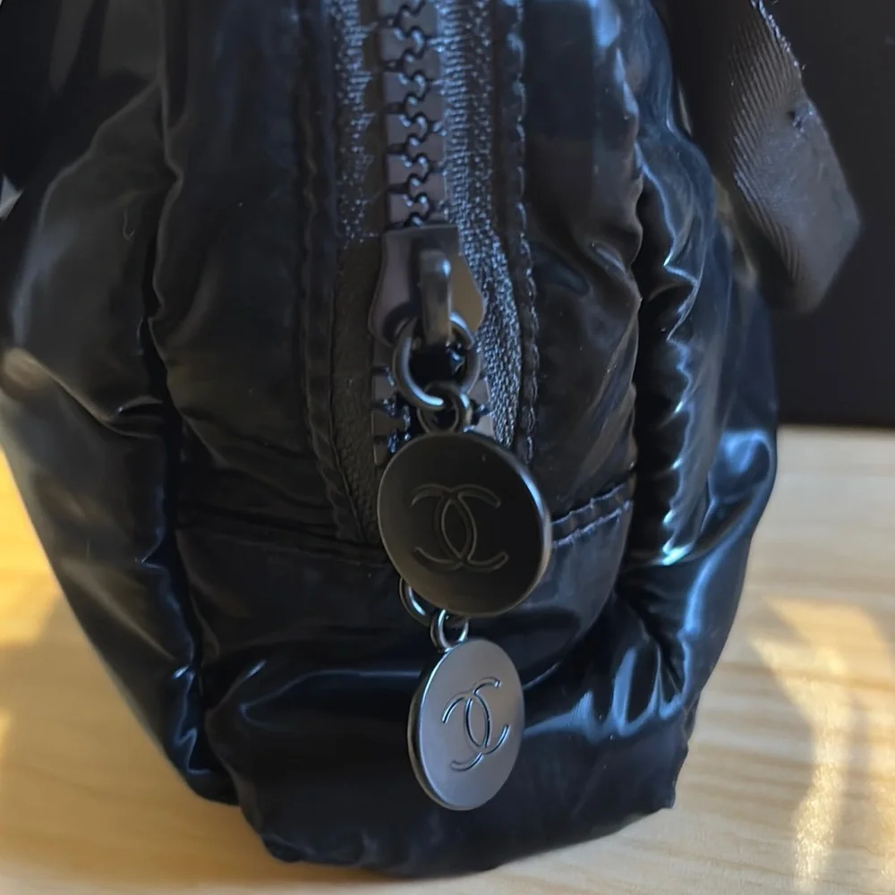 CHANEL Black Puff Cosmetic Bag w/Straps - Picture 4 of 8